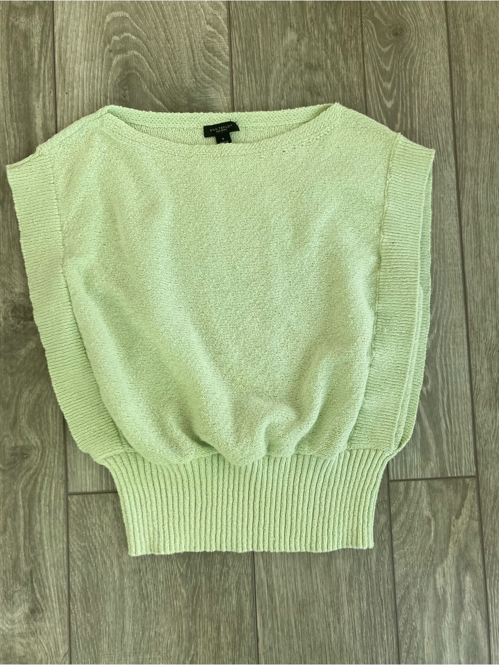 ANN TAYLOR Spring Green Knit Sleeveless Sweater